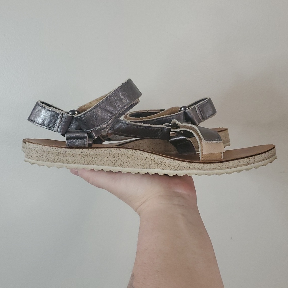 Teva Womens Original Mirrored Metallic Sandals Size 9 Summer Outdoors Hiking - Picture 3 of 10